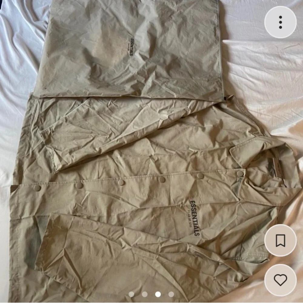 Essentials Jacket - Picture 4 of 4